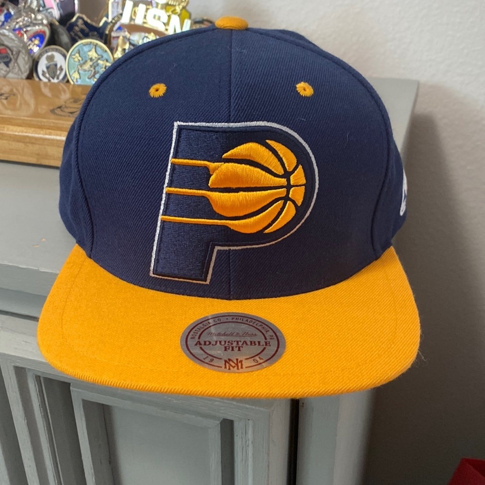 Indiana Pacers Mitchell & Ness Vintage SnapBack Hat